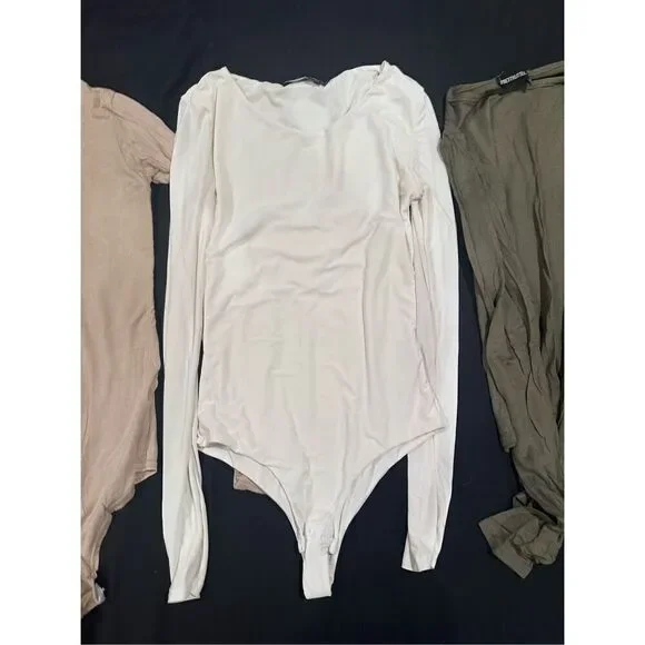 3 bodysuit bundle all fit a size XS / S - Picture 3 of 4